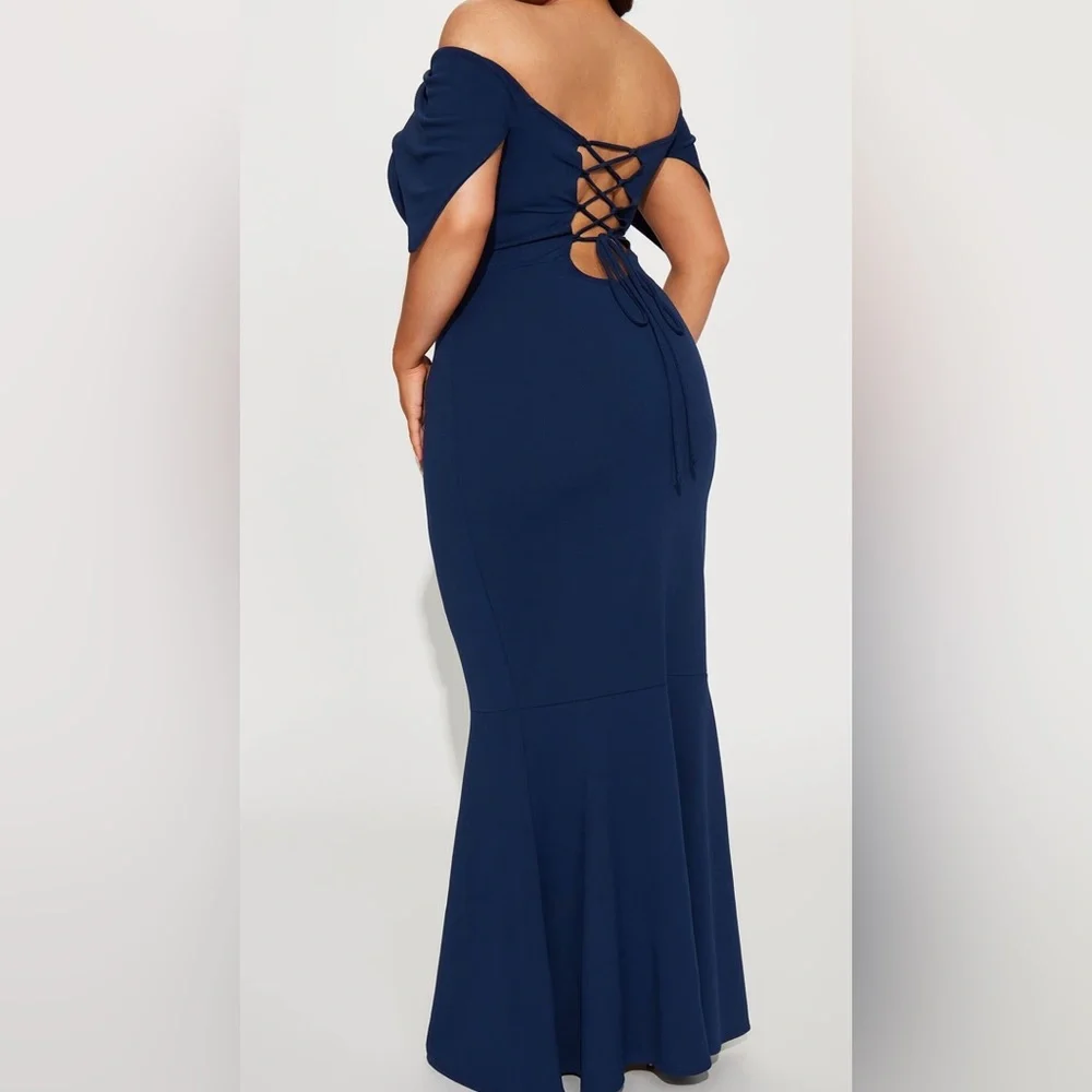 Fashion Nova Elegant Navy Blue Off-Shoulder Dress plus size 1X - Picture 4 of 4